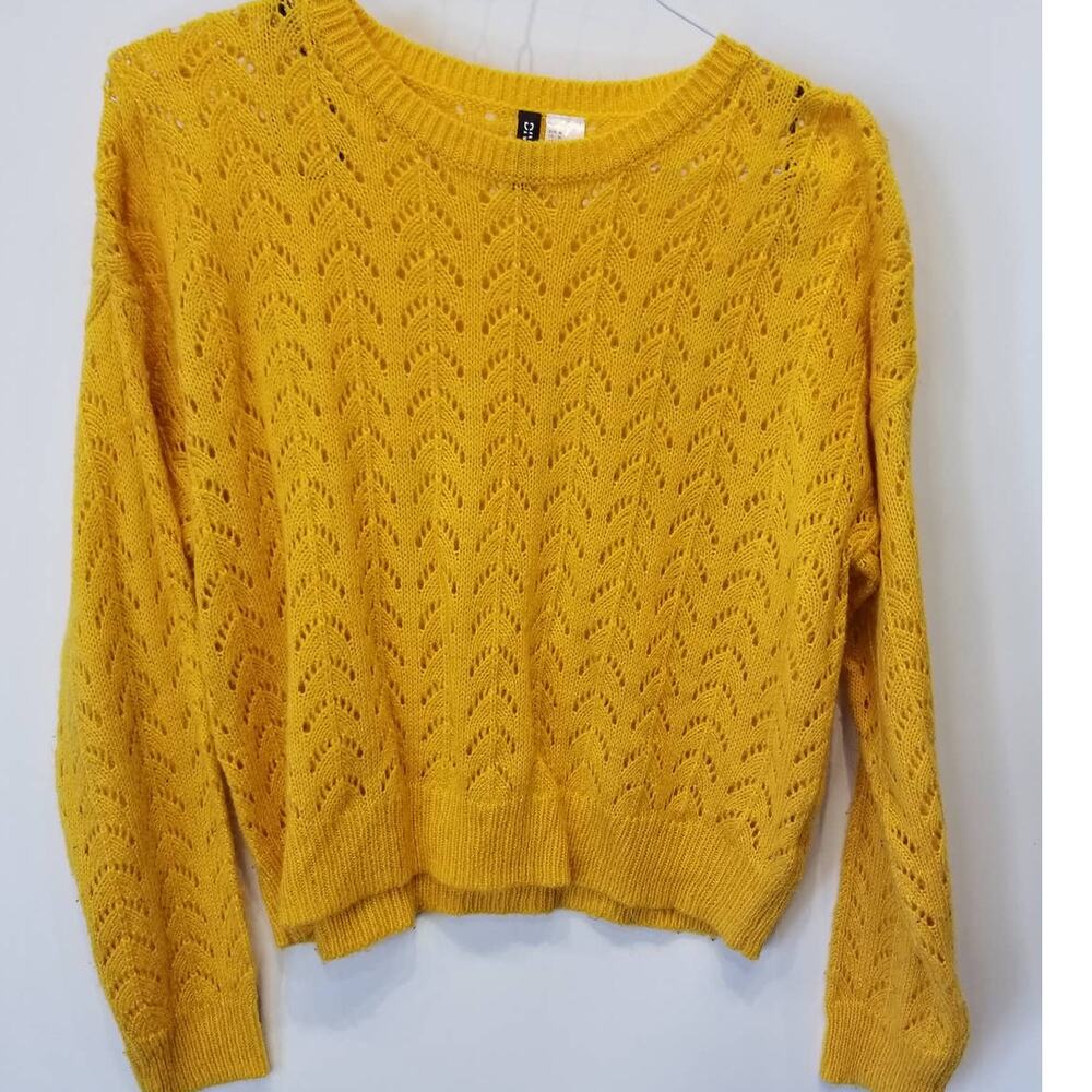 Divided Mustard Yellow Sweater Chunky Box Cropped‎ Sweater Women's Size M